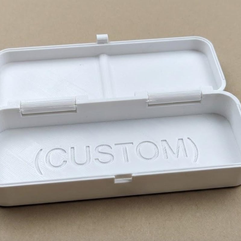 Custom personalized eyeglass case with name and logo by Printerade